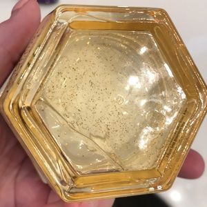 faccia Makeup - Faccia 24k Gold Foil Moisturizer faccia Makeup - Faccia 24k Gold Foil Moisturizer